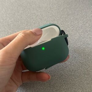 Apple airpod pro magsafe charger 2023